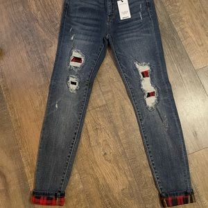 NWT Judy Blue size 5 Buffalo plaid jeans